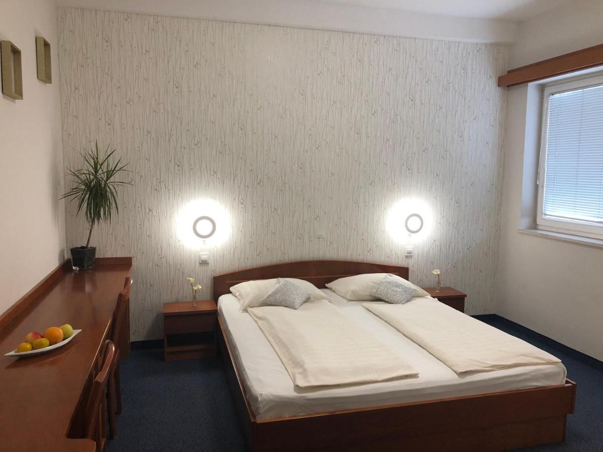 Hotel Bajt Maribor Luaran gambar