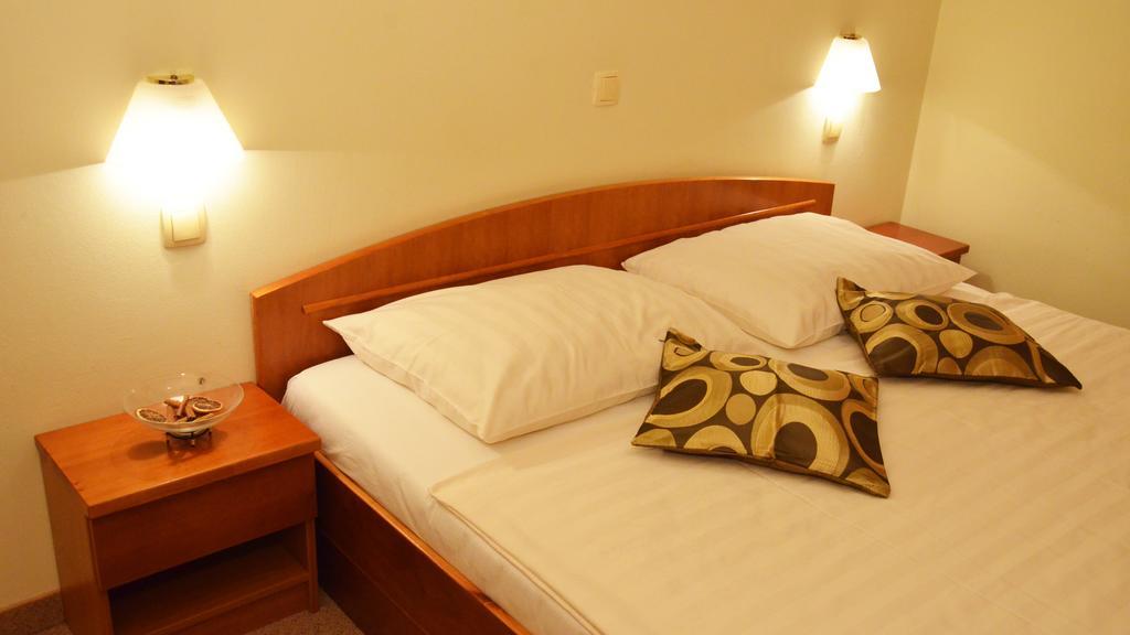 Hotel Bajt Maribor Luaran gambar
