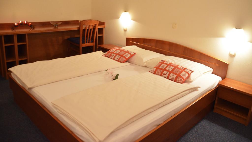 Hotel Bajt Maribor Luaran gambar